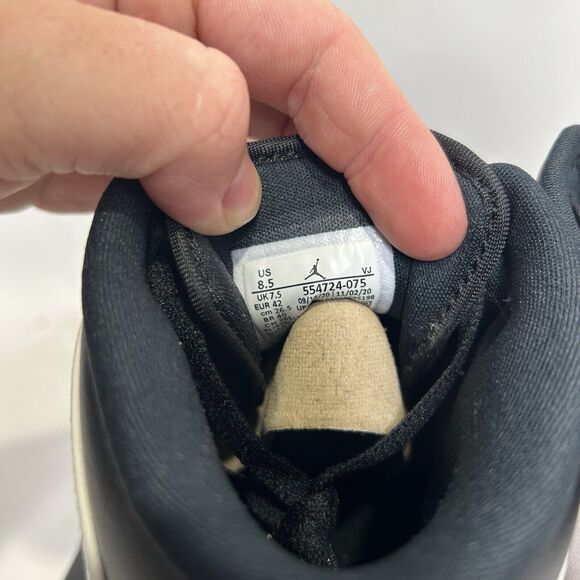 Nike Shoes Air Jordan 1 Mid Retro “Chile Red” 2024 - Picture 6 of 6